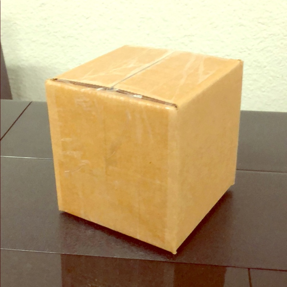 Mystery box worth approximately 16.99$